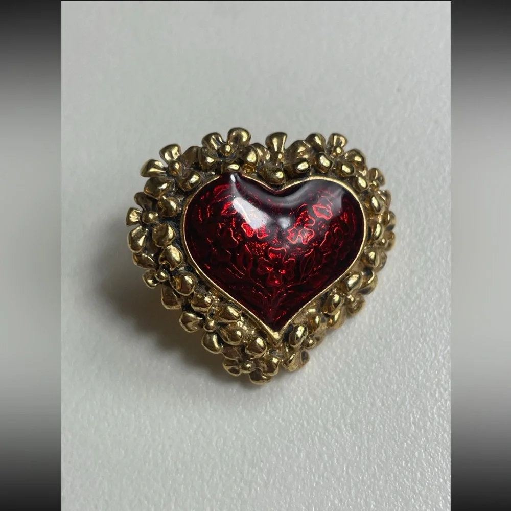 Avon 1997 Red Floral Heart Pin - Picture 1 of 5